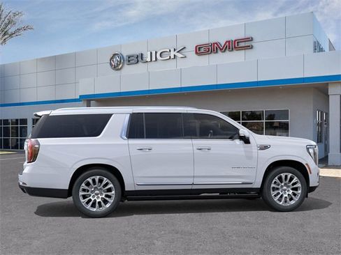 New 2026 GMC Yukon XL Denali image 5