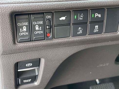 Used 2020 Honda Odyssey Elite image 20