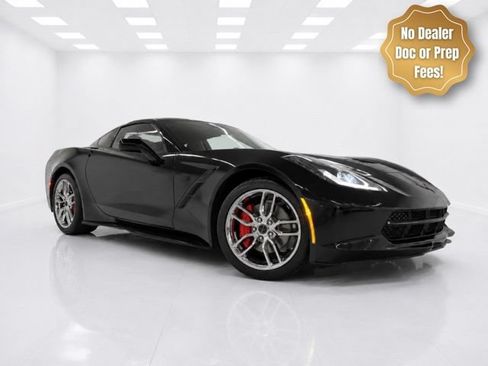 Used 2017 Chevrolet Corvette Stingray Coupe w/ Carbon Flash Badge Package RWD image 2