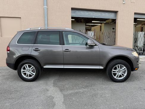 Used 2008 Volkswagen Touareg V6 image 10