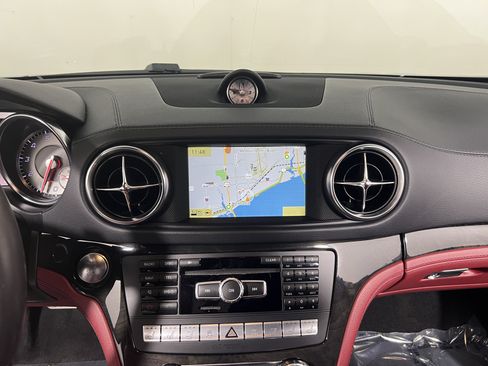 Used 2013 Mercedes-Benz SL 550 image 17
