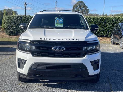 Used 2022 Ford Expedition Max Limited image 26