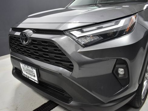 Used 2023 Toyota RAV4 XLE Premium image 11