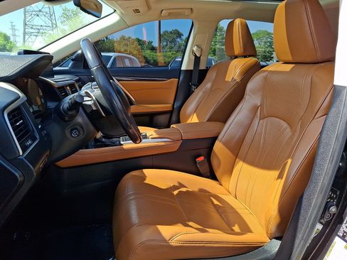 Used 2022 Lexus RX 450h AWD w/ Luxury Package image 13