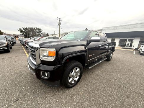 Used 2015 GMC Sierra 2500 SLT w/ All-Terrain HD Package image 3