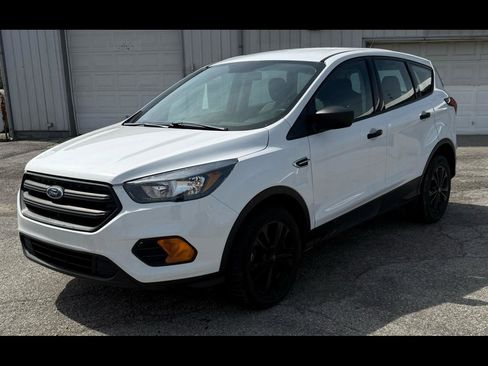 Used 2019 Ford Escape S image 1