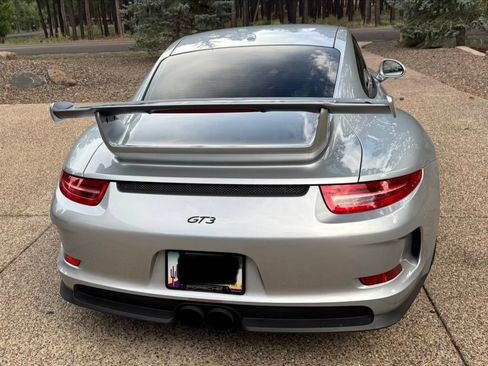 Used 2014 Porsche 911 GT3 RWD image 5