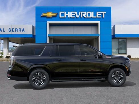 New 2026 Chevrolet Suburban Z71 AWD/4WD image 5