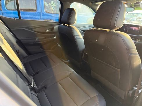Used 2024 Buick Envista Sport Touring w/ Convenience I Package FWD image 6