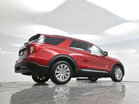 Used 2024 Ford Explorer King Ranch w/ Technology Package AWD/4WD image 65