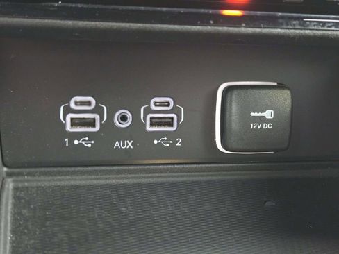 Used 2023 Jeep Grand Cherokee Altitude image 29