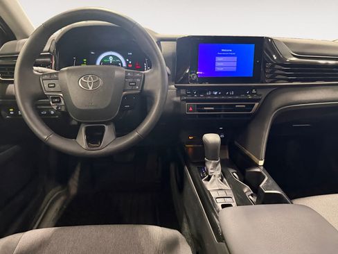 Used 2026 Toyota Camry LE w/ Convenience Package FWD image 11