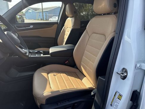 New 2026 Volkswagen Atlas Cross Sport SEL R-Line AWD/4WD image 15