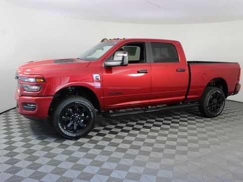 New 2026 RAM 2500 Big Horn AWD/4WD image 2