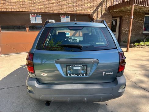 Used 2008 Pontiac Vibe w/ Sun And Sound Package FWD image 10