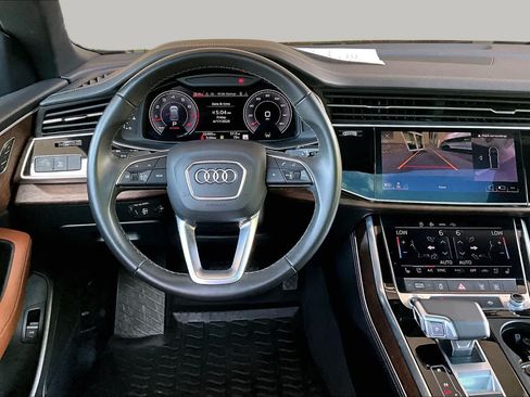Used 2024 Audi Q8 Premium Plus w/ Premium Plus Package AWD/4WD image 6