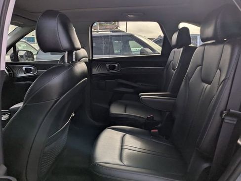 Used 2022 Kia Sorento SX image 14
