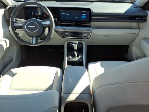 Certified 2025 Hyundai Kona SEL image 6