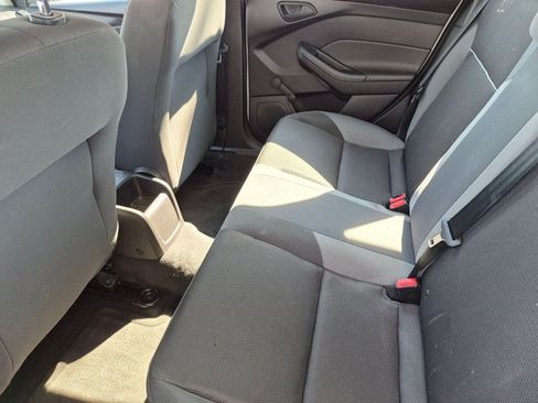 Used 2014 Ford Focus S FWD image 16