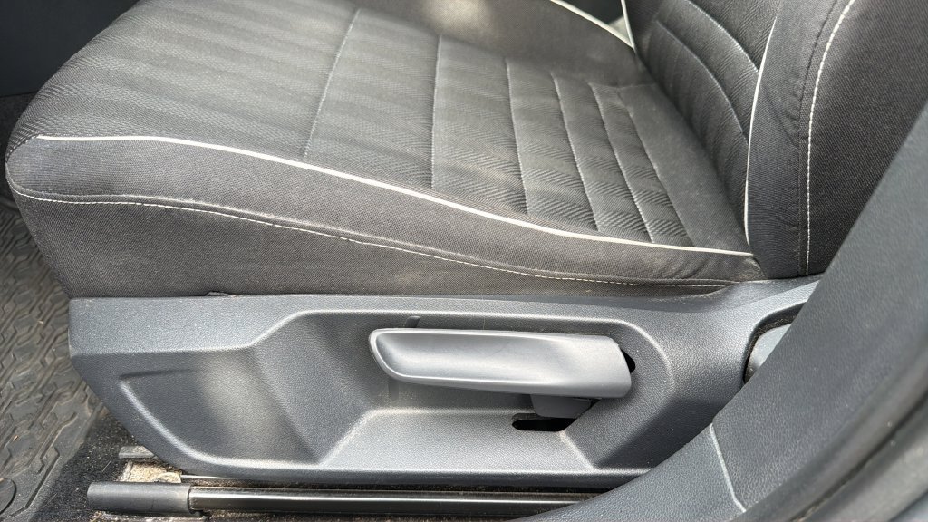 Used 2023 Volkswagen Jetta Sport FWD image 18