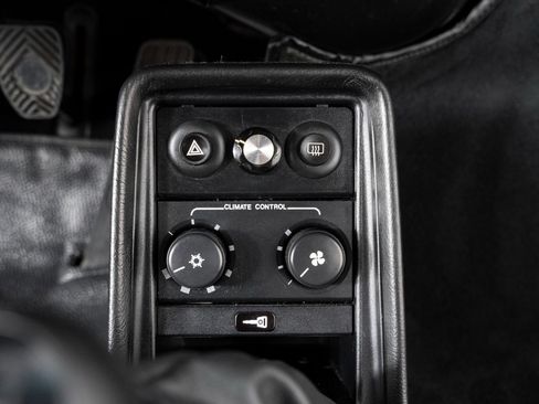 Used 1987 Porsche 911 Carrera image 24