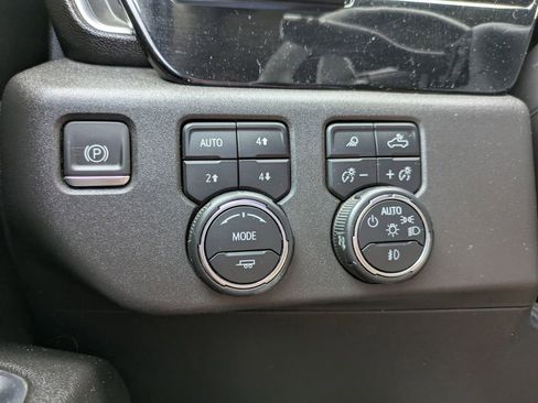 Used 2023 Chevrolet Silverado 1500 LTZ image 20