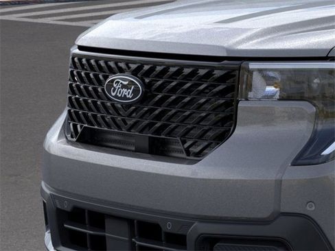 New 2025 Ford Maverick Lariat w/ Black Appearance Package image 18