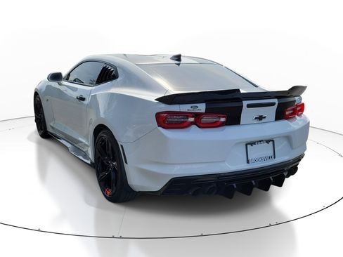 Used 2023 Chevrolet Camaro LT w/ Technology Package RWD image 4