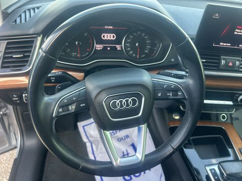 Used 2022 Audi Q5 2.0T Premium w/ Convenience Package AWD/4WD image 16