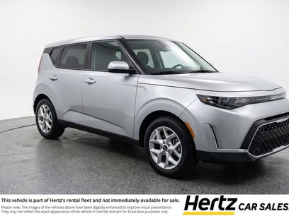 Used 2025 Kia Soul LX w/ LX Technology Package