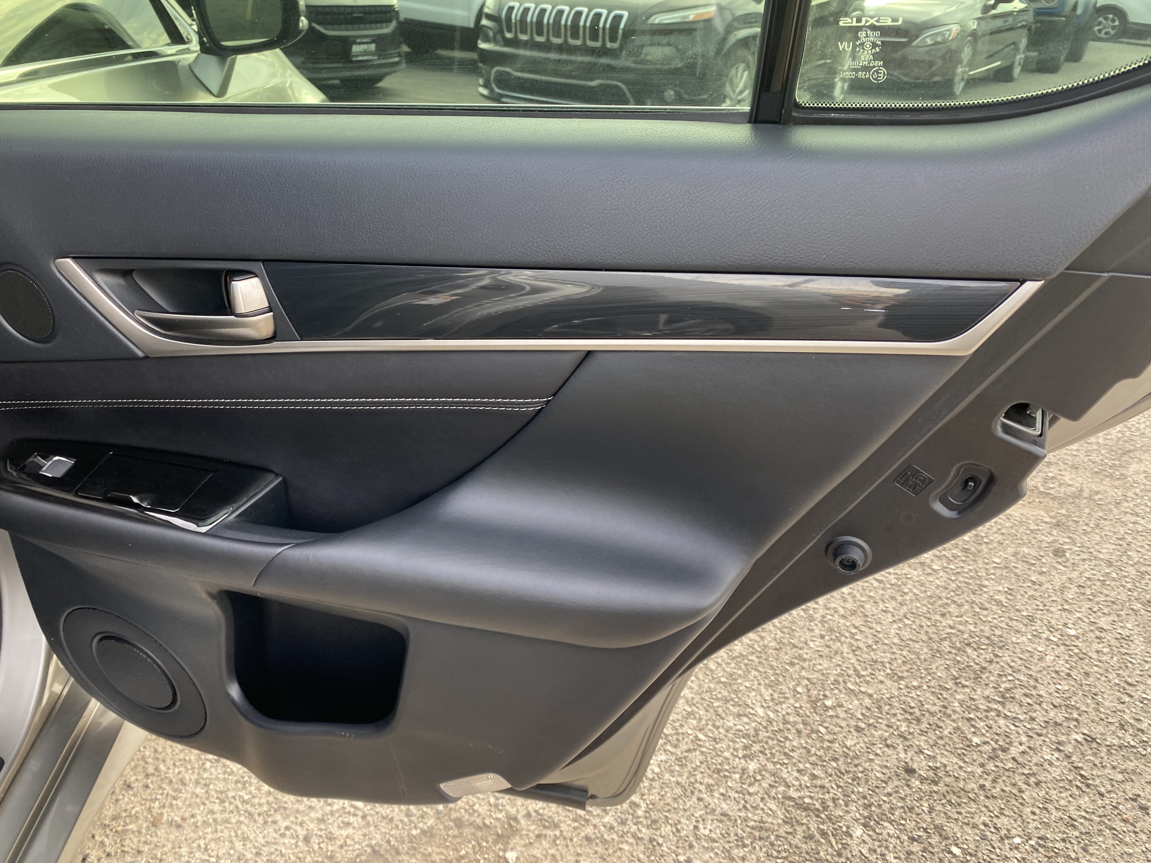 Used 2017 Lexus GS 200t w/ Premium Package RWD image 19