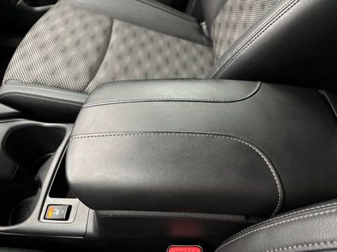 Used 2022 Nissan Rogue Sport SV w/ Technology Package FWD image 26