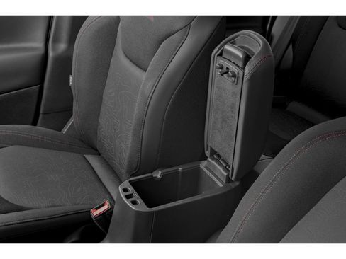 Used 2018 Jeep Renegade Trailhawk w/ UConnect 8.4 Nav Group AWD/4WD image 9