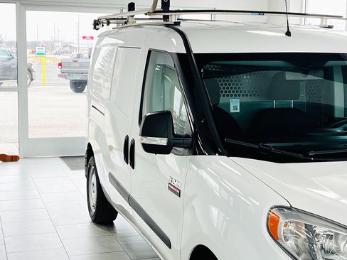 Used 2022 RAM ProMaster City Tradesman w/ Window Group 04 image 5