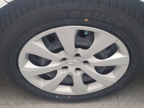 Used 2022 Toyota Corolla LE image 31