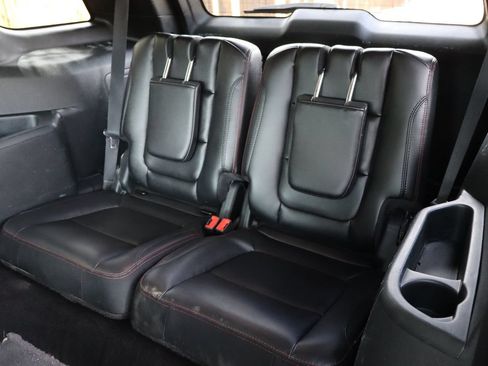 Used 2019 Ford Explorer Sport AWD/4WD image 21