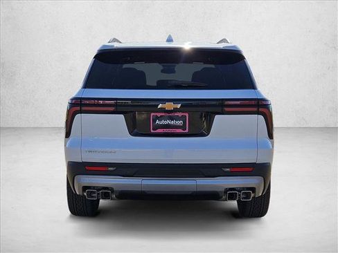 New 2026 Chevrolet Traverse LT w/ Sun and Wheel Package image 8