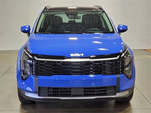 Used 2026 Kia Sportage EX w/ EX Panorama Roof Package image 7