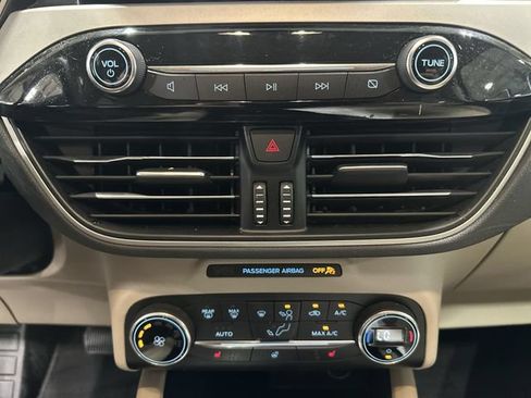 Certified 2020 Ford Escape SEL AWD/4WD image 21