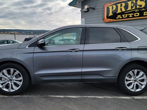 Used 2024 Ford Edge Titanium image 8
