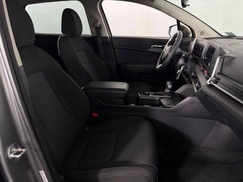 Used 2024 Kia Sportage LX image 31