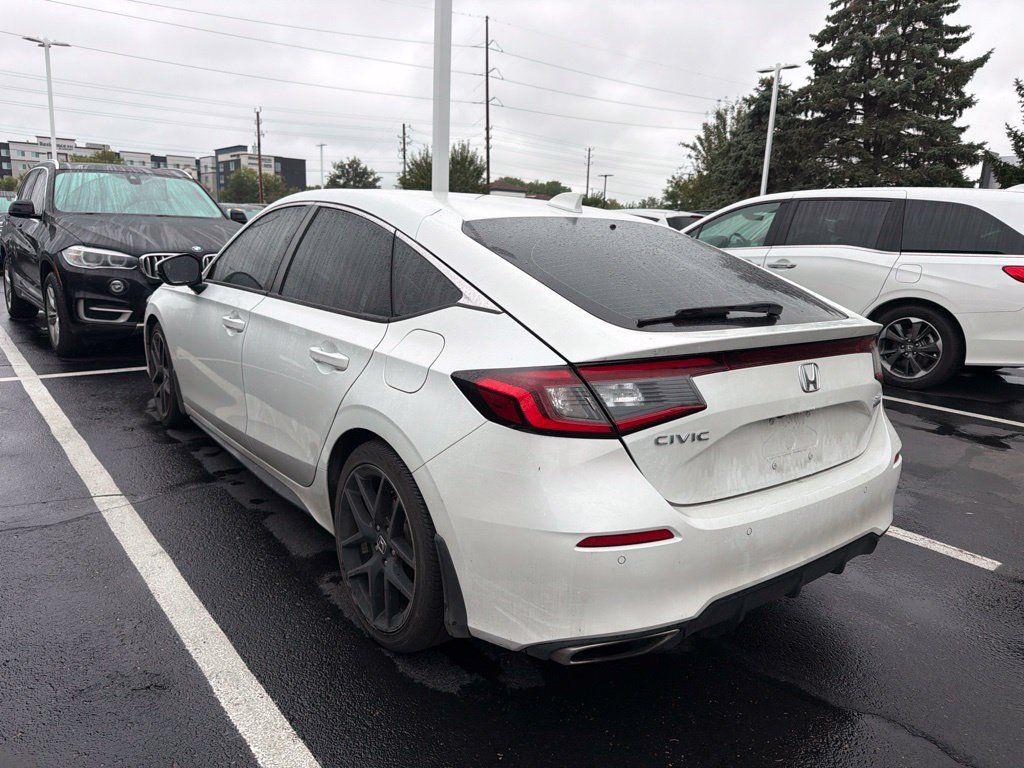 Used 2022 Honda Civic Sport Touring image 2