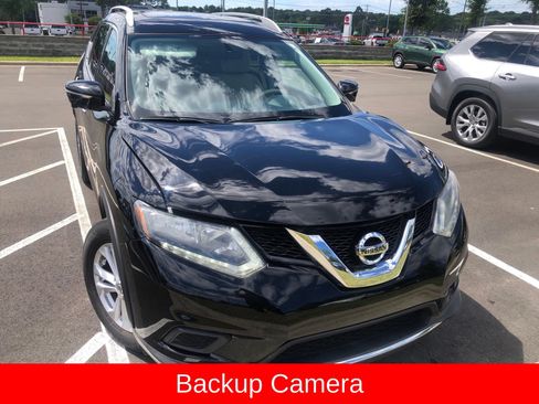 Used 2015 Nissan Rogue SV w/ SV Premium Package FWD image 2