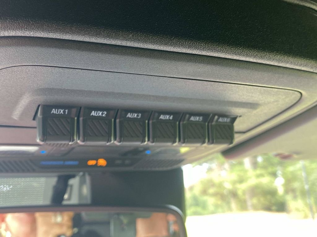 Used 2024 Ford Bronco Outer Banks AWD/4WD image 30