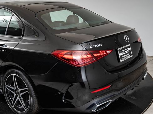 Certified 2022 Mercedes-Benz C 300 4MATIC Sedan image 19