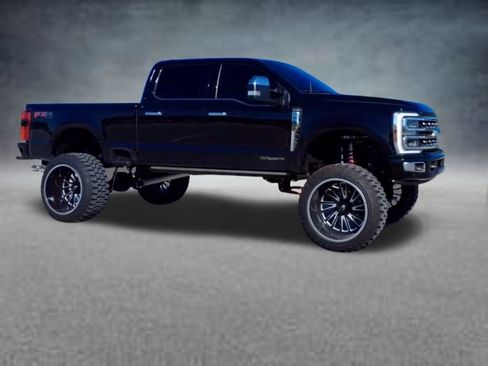 Used 2024 Ford F250 Platinum w/ FX4 Off-Road Package AWD/4WD image 21