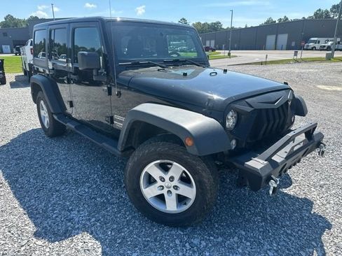 Used 2017 Jeep Wrangler Unlimited Sport w/ Quick Order Package 24S AWD/4WD image 2