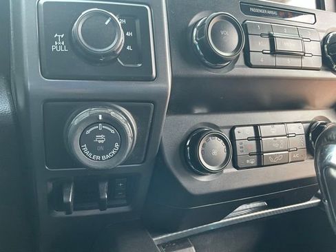 Used 2019 Ford F150 XLT w/ Equipment Group 302A Luxury AWD/4WD image 14