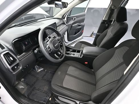 Used 2023 Kia Sorento LX AWD/4WD image 20