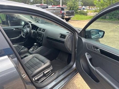Used 2015 Volkswagen Jetta SEL FWD image 10
